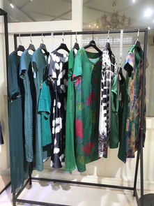 爱欧雅19夏高端桑蚕丝连衣裙 探寻北京惠品女装品牌的折扣批发走份渠道